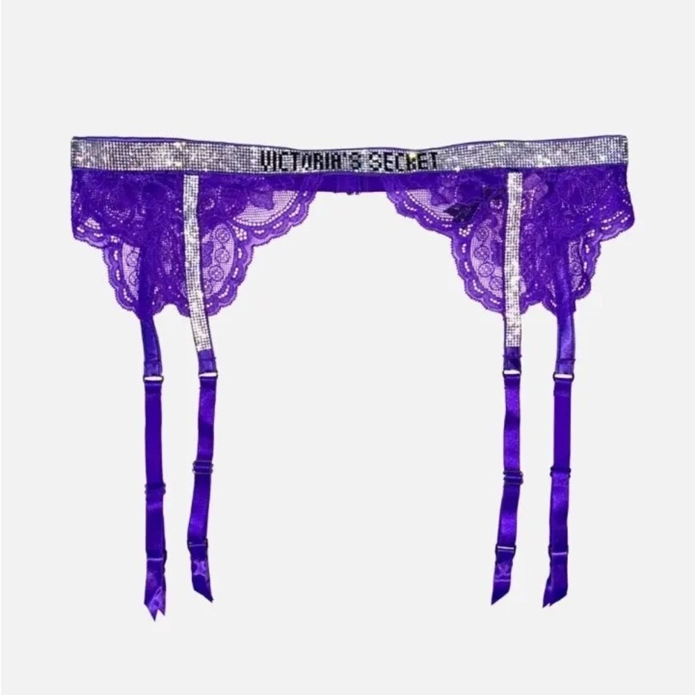 Victoria’s Secret shine strap garter